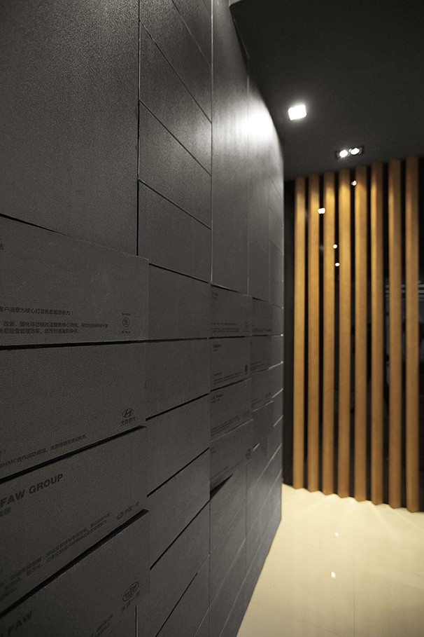 辦公室隱藏收納墻面設(shè)計實景圖