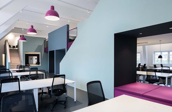 簡約舒適的現(xiàn)代辦公室設(shè)計(jì)