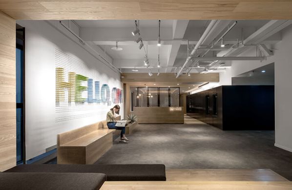 集團辦公室設計的半開放模式