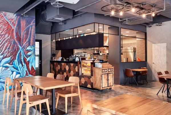 辦公室裝修設(shè)計(jì)的多功能共享空間